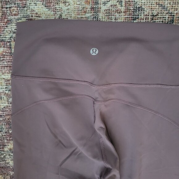 Lululemon In Movement Crop *Everlux in Antique Bark sz 6 - Picture 5 of 7